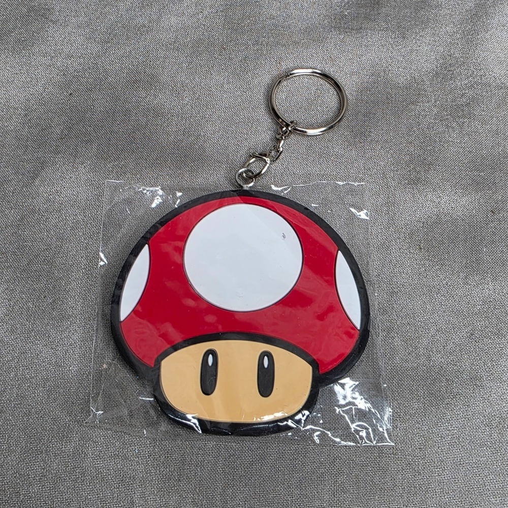 Nintendo Super Mario Game Red Mushroom Keychain